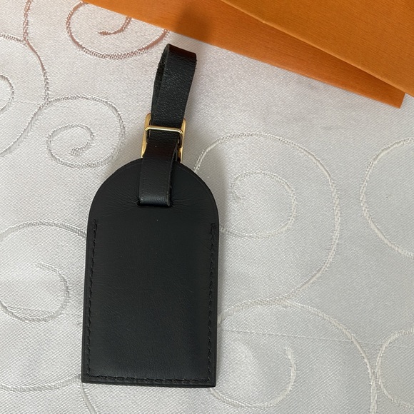 Louis Vuitton large 🖤 black luggage - Picture 3 of 5